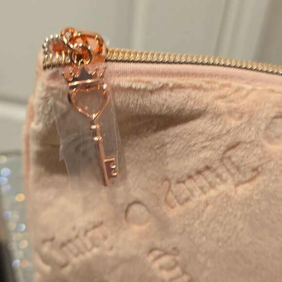 Juicy Couture Diagonal Logo Velour Cosmetic Pouch - Picture 8 of 8